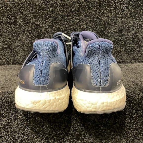 Adidas Ultraboost - Picture 4 of 5